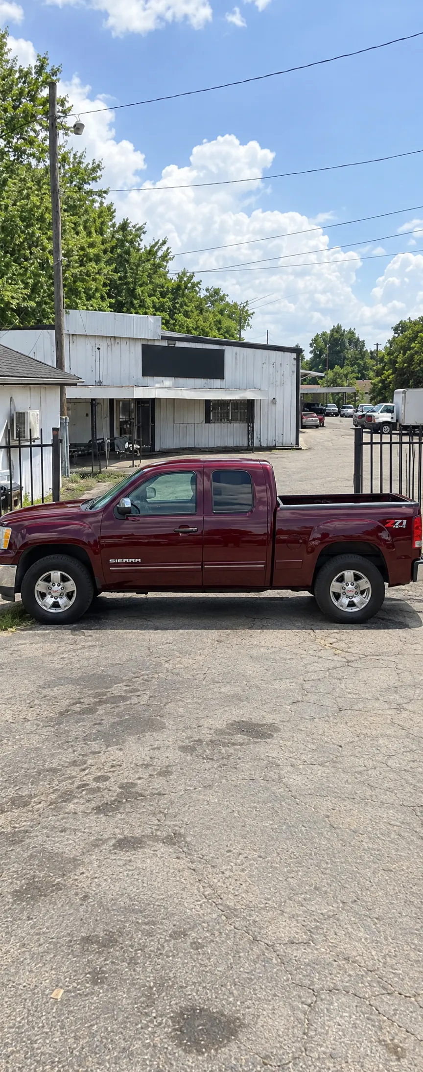 GMC Sierra después de restauración de pintura / GMC Sierra after paint restoration — GDL Auto Repair Seagoville TX